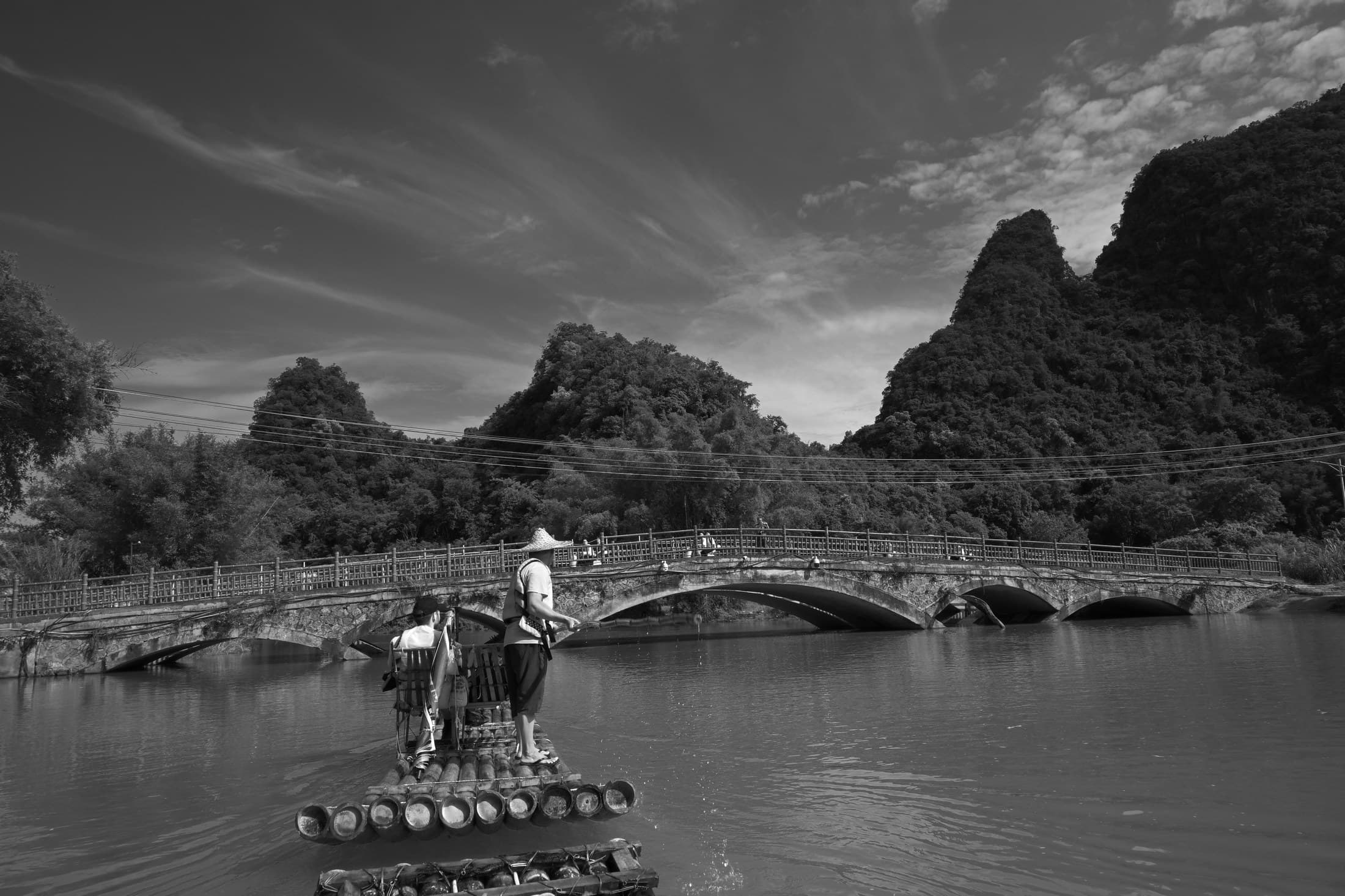 Guilin 09, 2026 — Fotografia digitale, bianco e nero