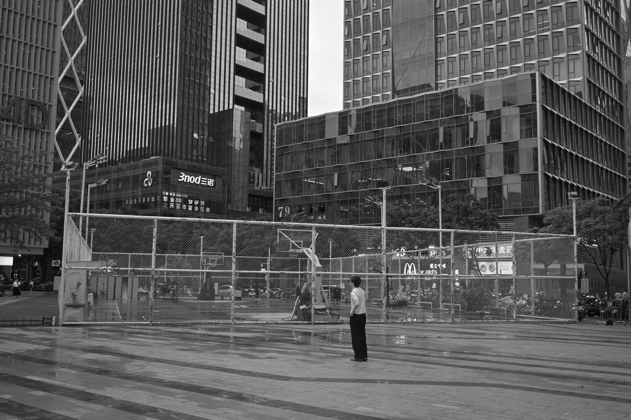 Shenzhen 07, 2026 — Fotografia digitale, bianco e nero